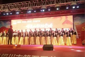 “唱支山歌给党听” 银川市群众大合唱激情唱响图片