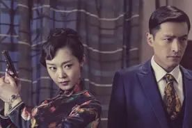 爷青回！胡歌宋轶久违同框互动超甜，粉丝喜极而泣图片