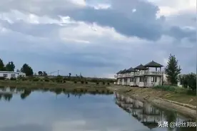 舞帝于利购置大型山庄，对其重建改造，打造成集休闲垂钓生态农庄图片