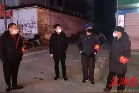 战“疫”中，居民称他是“帅小伙”图片