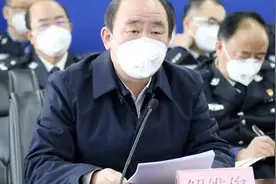 山东任城监狱一日新增200例新冠肺炎确诊 省司法厅厅长被免职视频封面