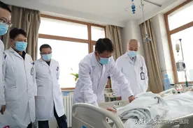 一家人与名医的“不解之缘”——哈尔滨市第一医院完成高难度复杂枢椎齿状突骨折内固定术图片