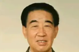 他曾任中央警卫局长，“中南海第一保镖”，71岁升上将图片