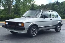 捷达车头 只配1.8L发动机的“伪钢炮”1984年大众Rabbit GTI图片