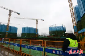 武汉方岛金茂智慧科学城：项目工地一派火热，“所有环节都在抢时间”图片