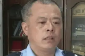 儿子将爸爸勒晕并用菜刀"放血"，法院判刑，网友：免死金牌不好使图片