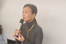 简直太拼！为葆青春，张庭坚持每天洗冷水澡，可小肚子还是发福了图片