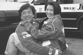 顶撞向华胜，曾被成龙封杀，张智霖却爱了她29年图片