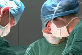 最“放松的孕妇”走红，做梦的时间生个娃，医生：她一直在打呼噜图片