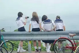 一个饭圈女孩的自述：为了爱豆，可以和任何人“厮杀”图片