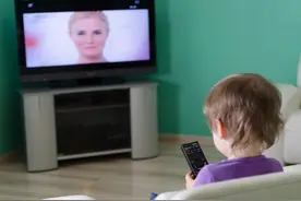 为什么专家鼓励孩子多看电视？这些道理，是现实生活中学不到的图片
