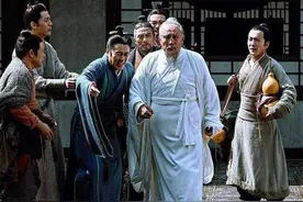 民间故事：男子从画中钓出活鱼，多次戏弄曹操，被斩时竟全身而退图片