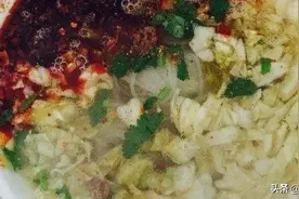 五一过了，华山旅游旺季来了，来登山的朋友，华山美食小吃品起来图片