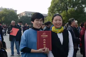 “天天正能量”的文娜：为世界种下善的种子图片