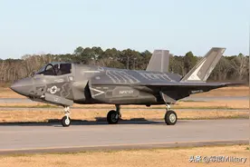 世界空军志：美国海军陆战队航空兵图片