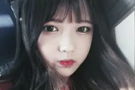 小说：她突然一下抱住了我的腰图片