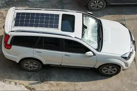 房车床车安装柔性太阳能板亏大了？图片