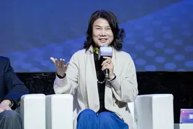 马云：你看得上我么？董明珠的回答满堂喝彩！大佬过招，尽显情商图片