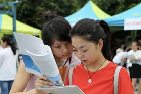 坏消息，湖北高校33个本科专业被撤销，武汉一高校撤销数量最多图片