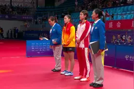 刘诗雯打出气势！3-1战胜陈梦全运会摘铜，裁判无视擦边引起争议图片