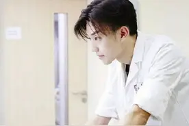 最帅医生——徐晔图片