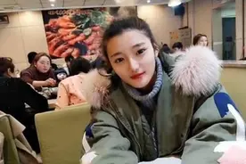 “最嫩奶奶”意外走红，多次被误认未婚，网友调侃：吃了防腐剂？图片