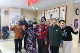 十二月长者生日会|假面舞会    温情相伴图片