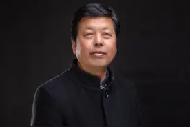 河南南阳：著名画家王志强——描绘伏牛新篇章图片