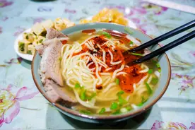 拉面：细毛细二细三细宽大宽特宽韭叶麦棱子一窝丝龙须大柱子面片图片