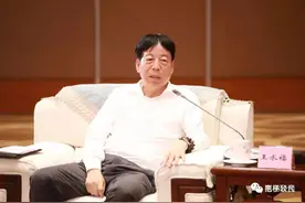 电梯笔记：大话西游中的唐僧王水福和悟空陈夏鑫图片