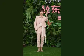 长衬衫搭配短外套，林彦俊这个穿搭风格太个性图片