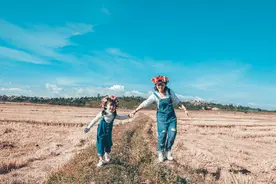 妇女节到了，妈妈们，孩子今天给您洗脚了吗？图片