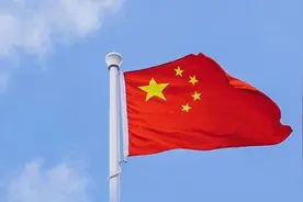 明星的爱国言论：张国荣讲根在中国，张铁林：网友不懂我对祖国的爱图片