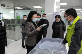 资阳市副市长张建红检查疫情防控工作图片
