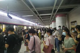 武汉9条地铁客流强度出炉，2号线最挤，阳逻线和11号线人最少图片