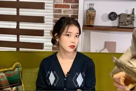 4款“随便一扎”就好看的发型，快来学图片