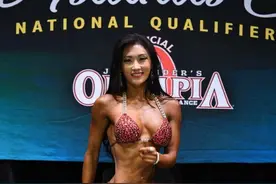 2018 IFBB 比基尼第十名Eun Jung Yoon图片