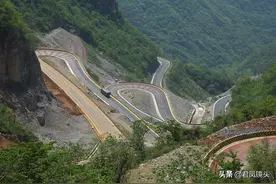 湖北宜昌：宋百公路通达《山楂树之恋》拍摄地，美女走秀爱情路图片