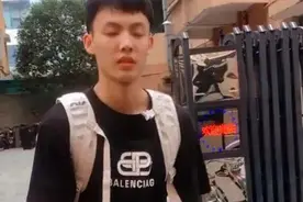 广东出征开启卫冕之路，赵睿人气高，徐杰睡眼朦胧没睡醒的样子。图片