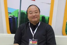 水果大王余惠勇：炒股赔光20万，揣500元再闯荡深圳，今年入百亿图片