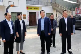 安康市长赵俊民在紫阳县调研脱贫攻坚和疫情防控等工作图片
