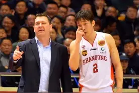 势不两立？曝丁彦雨航恩师主动辞职！他会重返山东男篮吗？图片