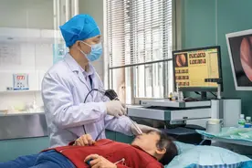 警惕！睡觉打呼噜不是睡得香，出现这些情况请立即就医图片