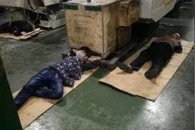 一个信贷员是如何走进深渊的图片