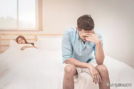 他的下属和妻子弄出私情，男人的尊严被脚踩，他决意一个都不放过图片