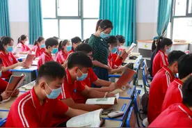 暴雨灾后2个月，河南巩义这所中学完成修缮正式开学图片