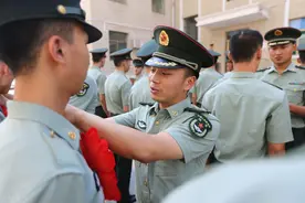 老王作为三级军士长，未来规划很清晰，分享一名老兵的故事图片