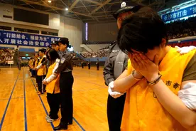 家人涉嫌犯罪被拘留，花几千元请律师去看守所会见值得吗图片