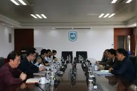 逆袭！双非高校学子26岁当211大学副教授，39岁成211大学副校长图片