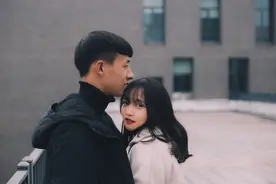 女人要知道，爱你和不爱你的男人，他们的差别藏在说话方式里图片